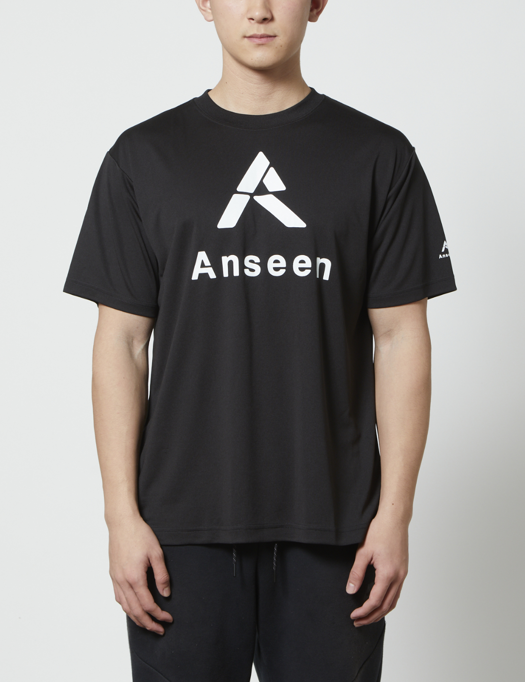 Anseen|Tシャツ(ブラック)